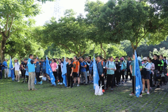 沃爾研究院團建2.gif 沃爾研究院團建2.gif